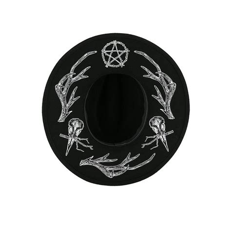 Wiccan hat with a boho vibe
